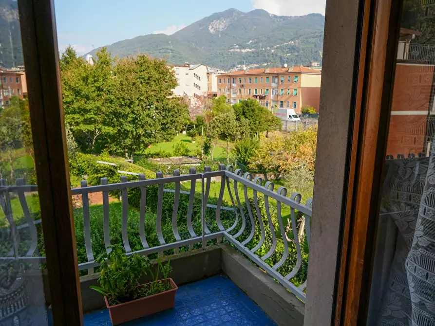 Immagine 19 di Appartamento in vendita  a Massa