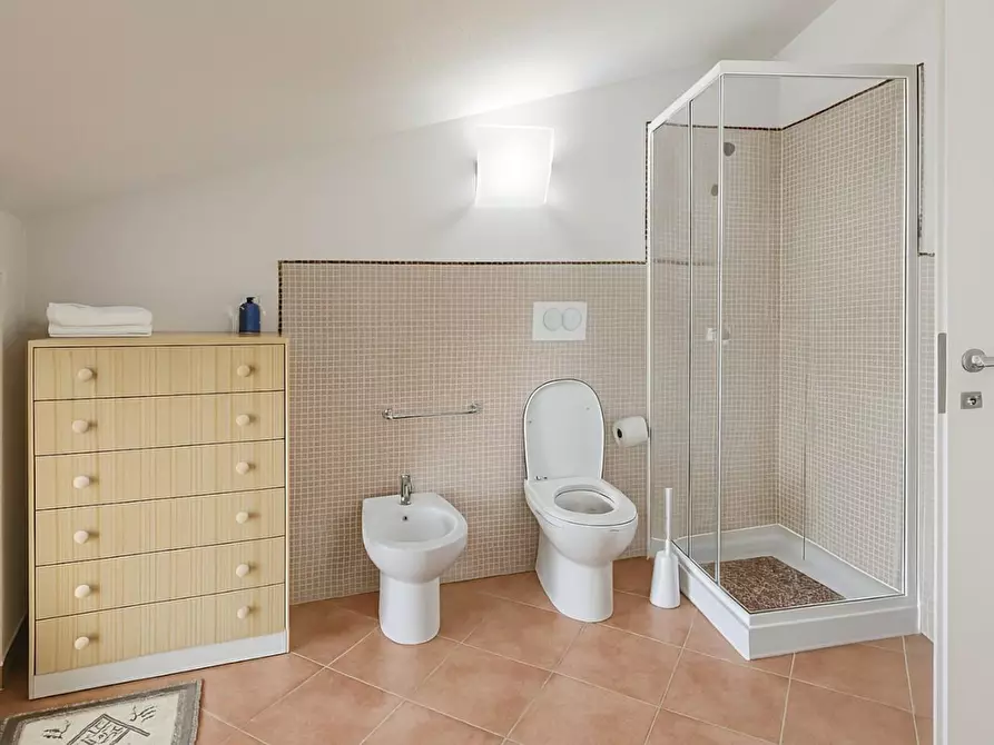 Immagine 11 di Appartamento in vendita  a Cascina