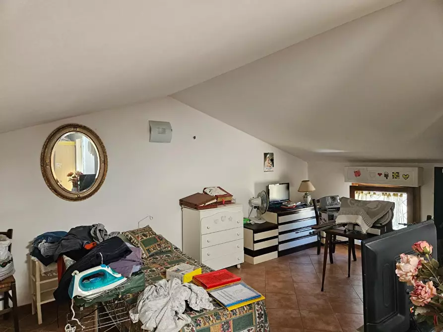 Immagine 11 di Appartamento in vendita  a Cascina