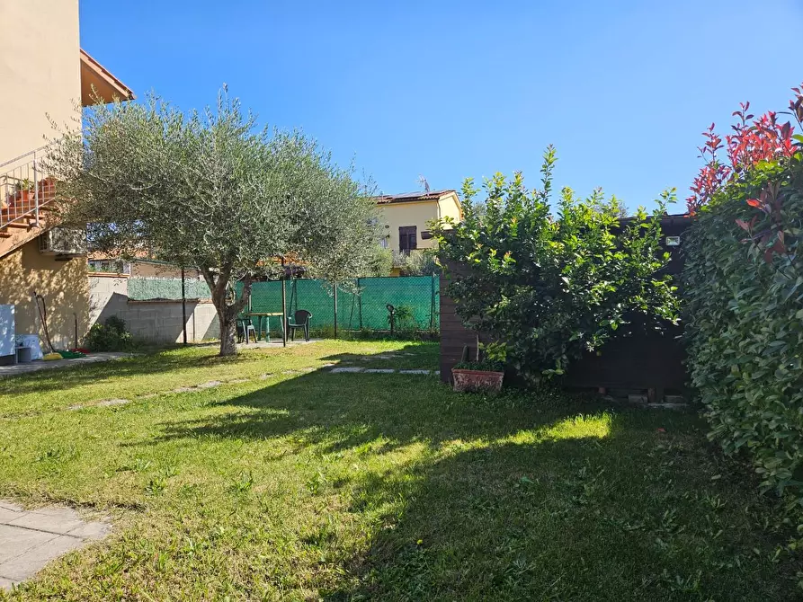 Immagine 19 di Appartamento in vendita  a Cascina