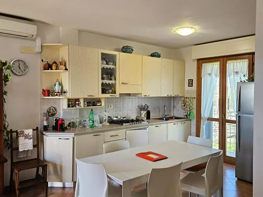 Immagine 3 di Appartamento in vendita  a Cascina