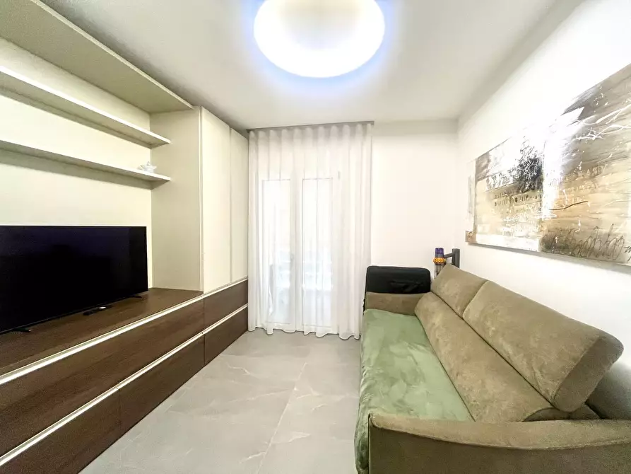 Immagine 13 di Appartamento in vendita  a Carrara