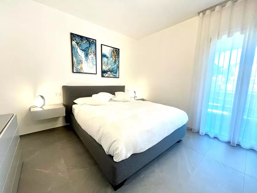 Immagine 10 di Appartamento in vendita  a Carrara