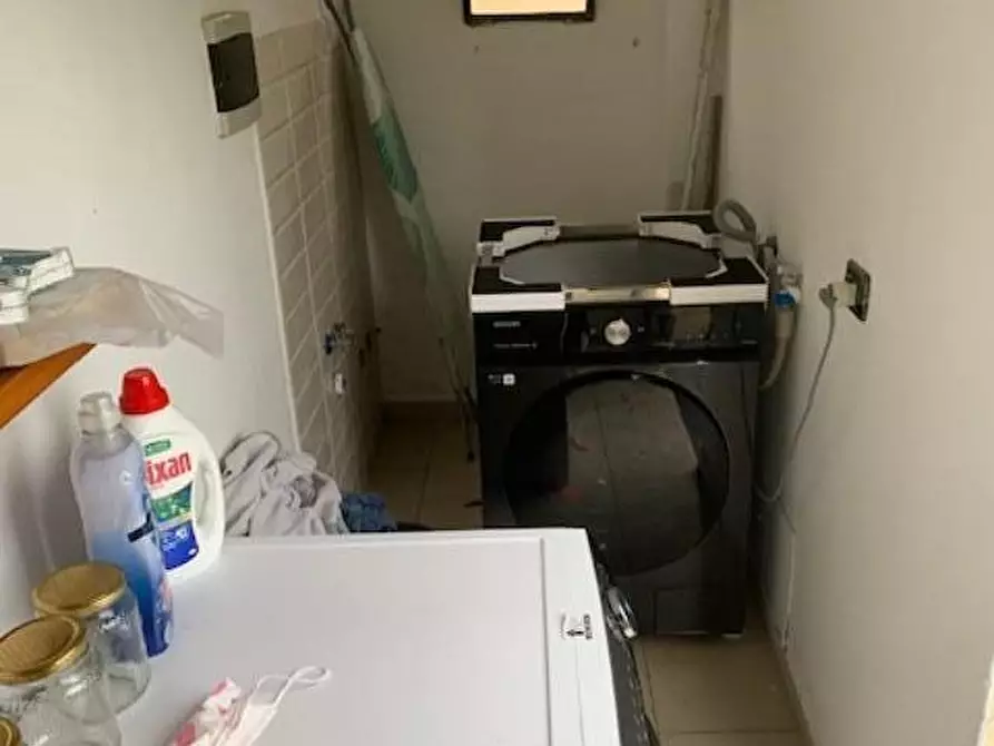 Immagine 12 di Appartamento in vendita  a Massa E Cozzile