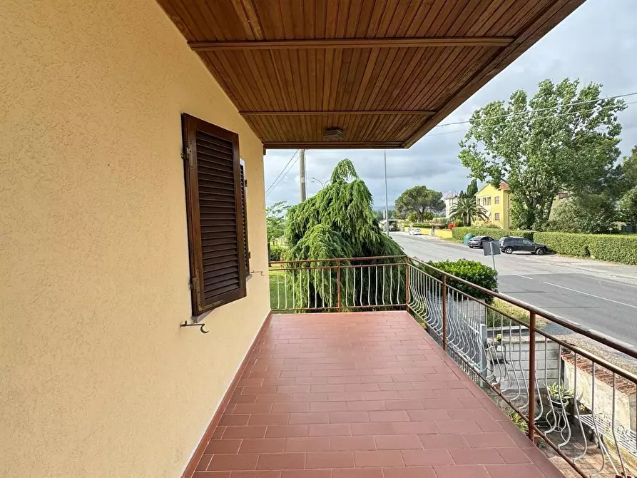 Immagine 23 di Casa bifamiliare in vendita  a San Giuliano Terme