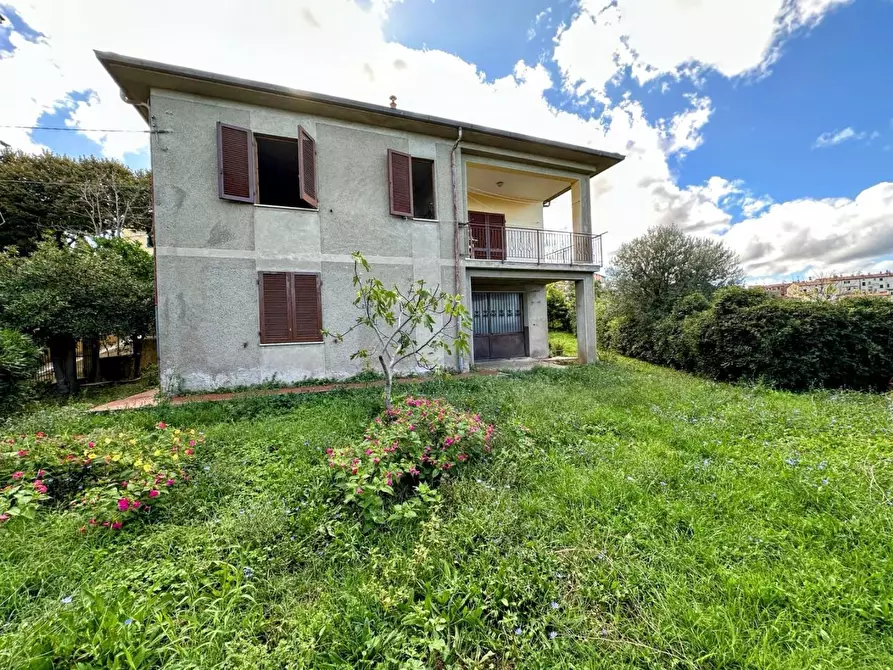 Immagine 3 di Villa in vendita  a Castagneto Carducci