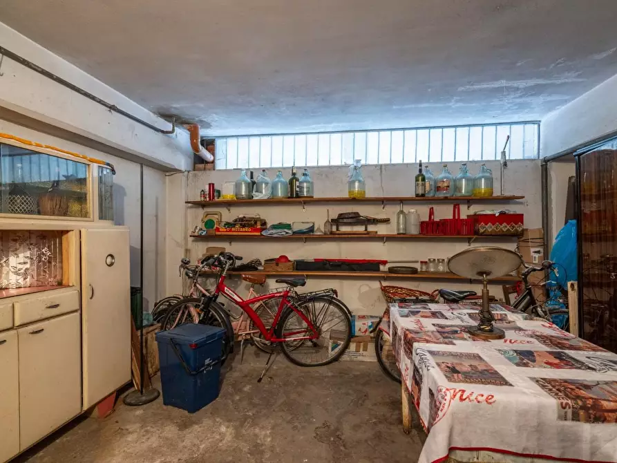 Immagine 25 di Appartamento in vendita  a Pisa