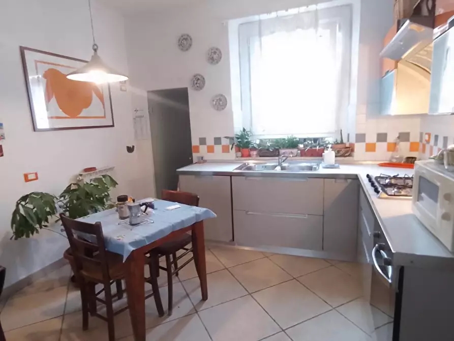 Immagine 9 di Appartamento in vendita  a Livorno