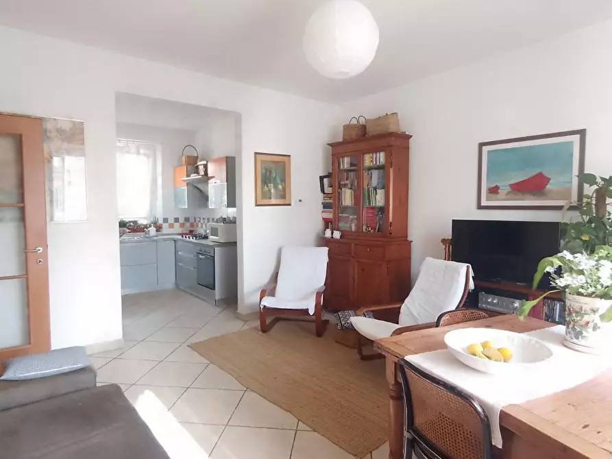 Immagine 6 di Appartamento in vendita  a Livorno