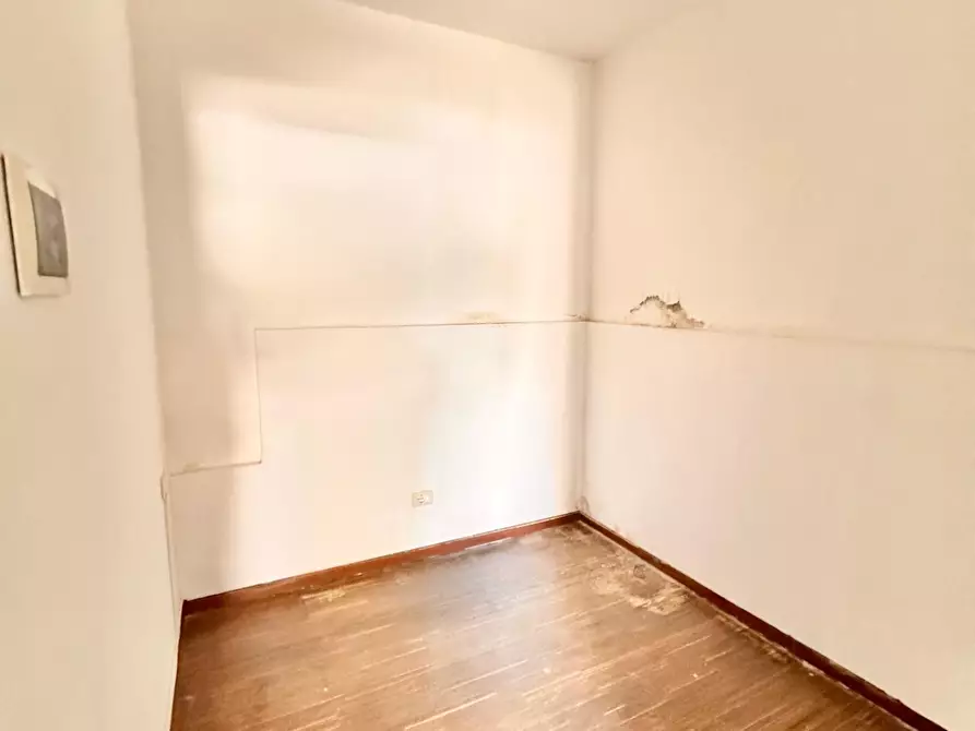 Immagine 6 di Locale commerciale in affitto  a Ponsacco