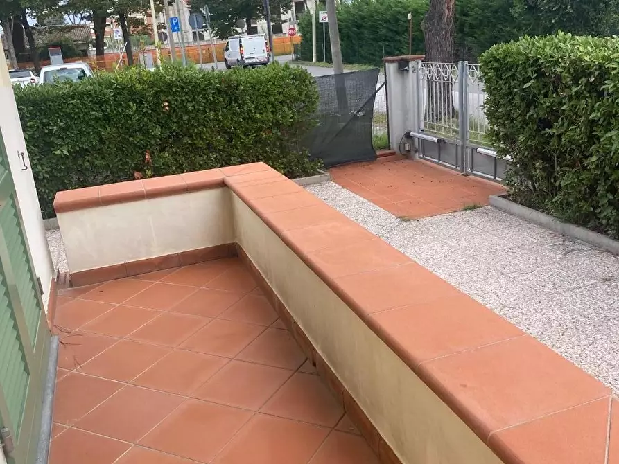 Immagine 1 di Villetta a schiera in vendita  a Camaiore