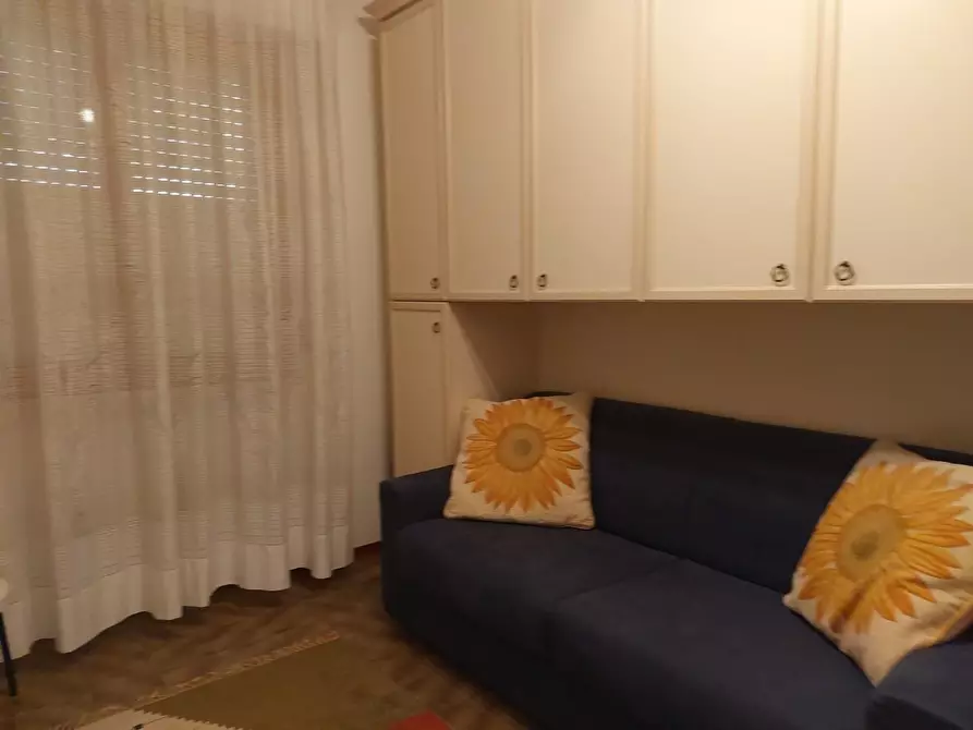 Immagine 9 di Appartamento in vendita  a Cecina