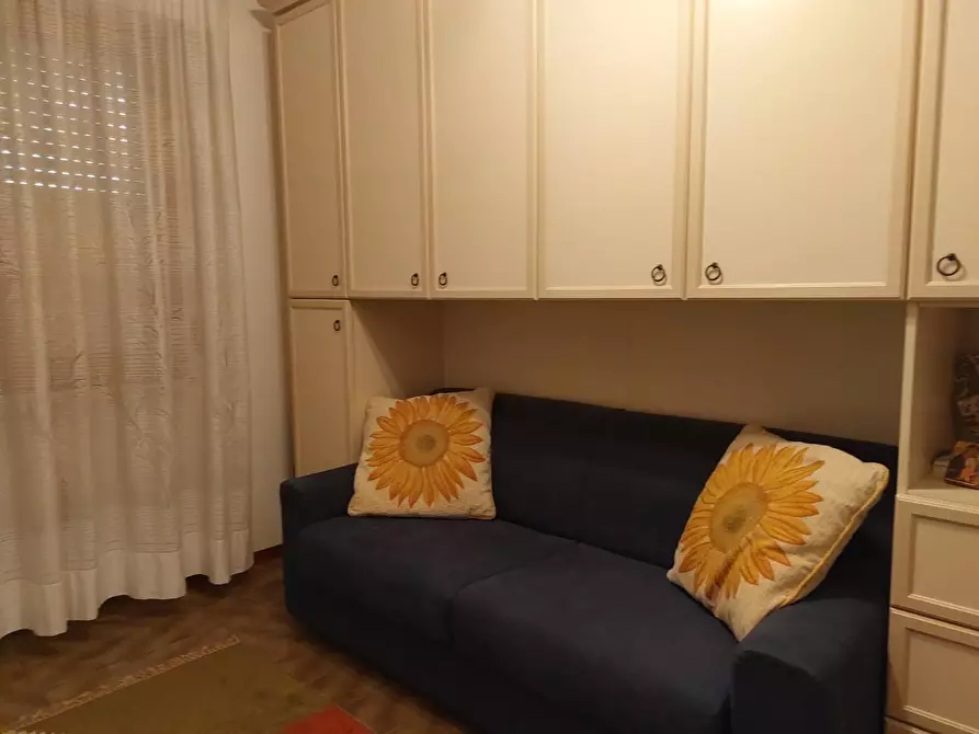 Immagine 10 di Appartamento in vendita  a Cecina