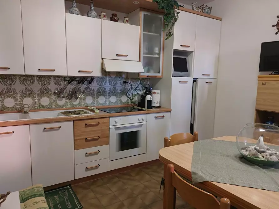 Immagine 13 di Appartamento in vendita  a Cecina