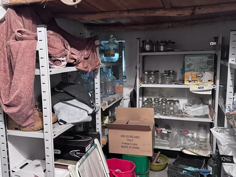 Immagine 9 di Appartamento in vendita  a Siena