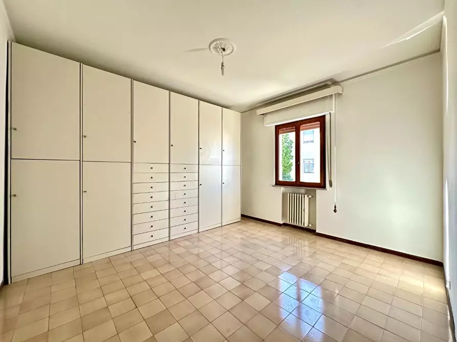 Immagine 23 di Appartamento in vendita  a Lucca