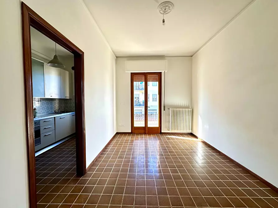 Immagine 7 di Appartamento in vendita  a Lucca