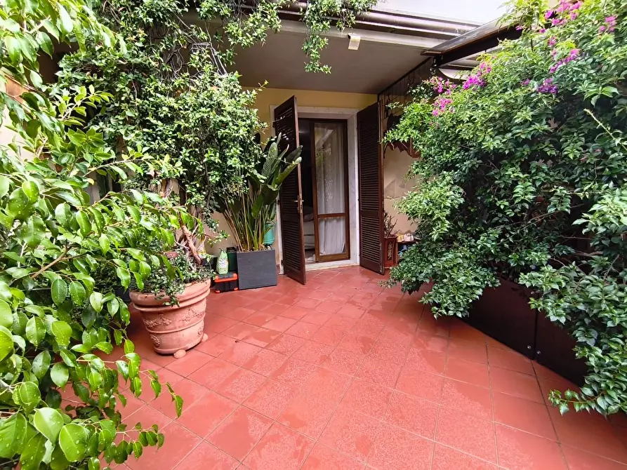 Immagine 38 di Casa semindipendente in vendita  a Carrara