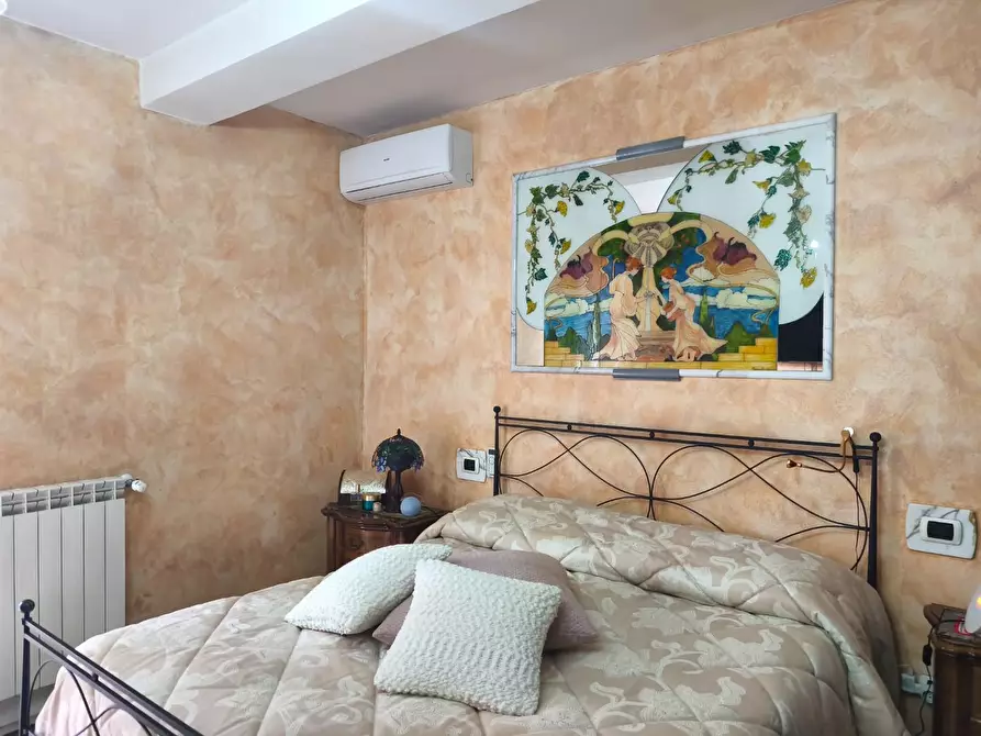 Immagine 18 di Casa semindipendente in vendita  a Carrara