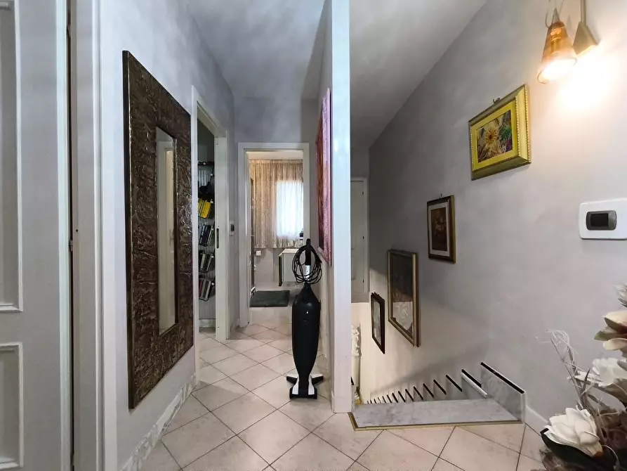 Immagine 35 di Casa semindipendente in vendita  a Carrara