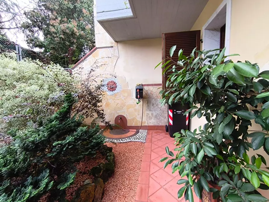 Immagine 29 di Casa semindipendente in vendita  a Carrara