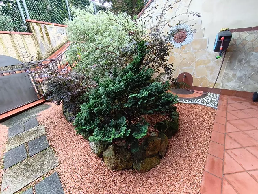 Immagine 31 di Casa semindipendente in vendita  a Carrara