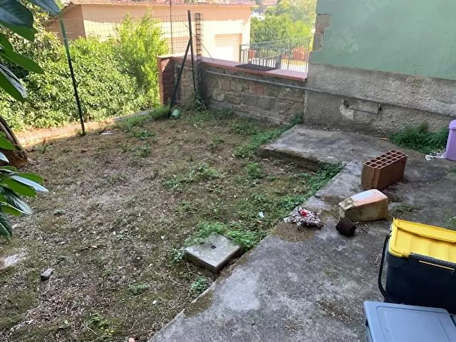 Immagine 5 di Appartamento in vendita  a Uzzano