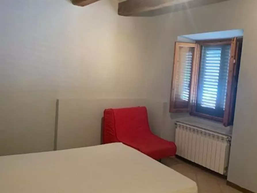 Immagine 13 di Appartamento in vendita  a Uzzano