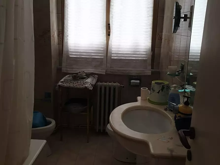 Immagine 11 di Appartamento in vendita  a Massa