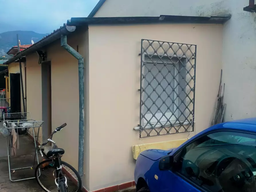 Immagine 22 di Casa bifamiliare in vendita  a Pietrasanta