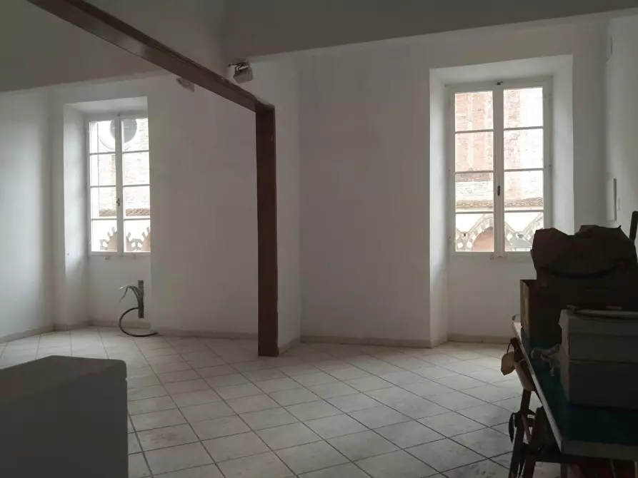 Immagine 1 di Locale commerciale in affitto  a Prato