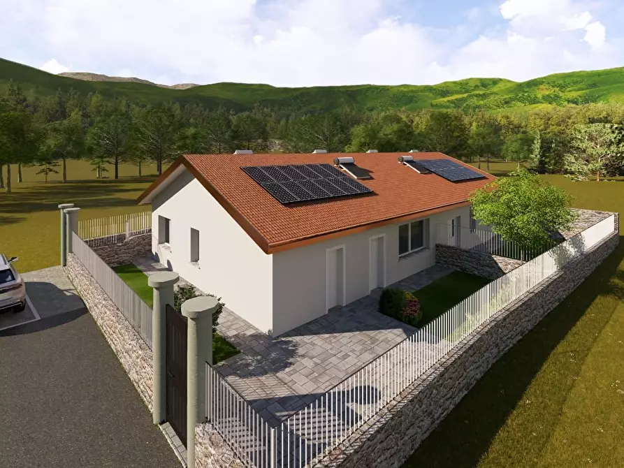 Immagine 1 di Casa bifamiliare in vendita  a Capannori