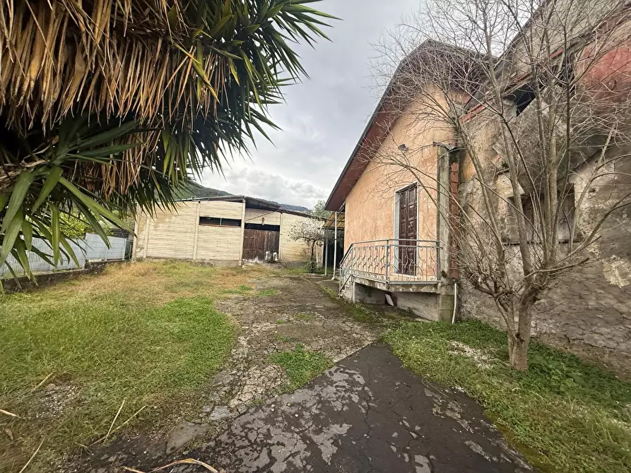 Immagine 3 di Casa indipendente in vendita  a Massa