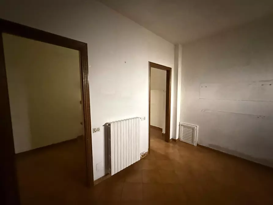 Immagine 16 di Casa indipendente in vendita  a Massa