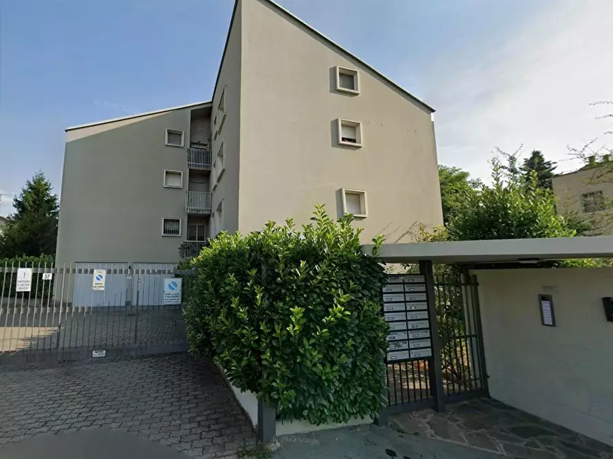 Immagine 1 di Appartamento in vendita  a Legnano