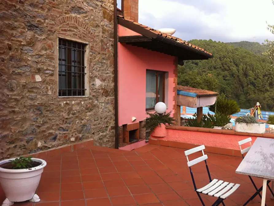 Immagine 6 di Villa in vendita  a Massarosa