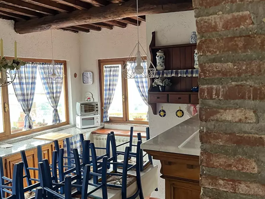 Immagine 13 di Villa in vendita  a Massarosa