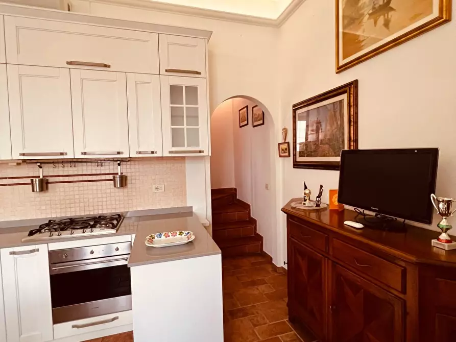 Immagine 4 di Appartamento in vendita  a Cecina