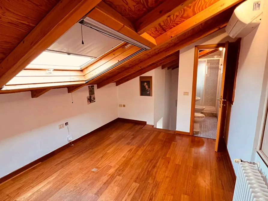 Immagine 23 di Appartamento in vendita  a Cecina