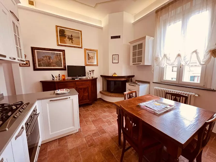 Immagine 3 di Appartamento in vendita  a Cecina