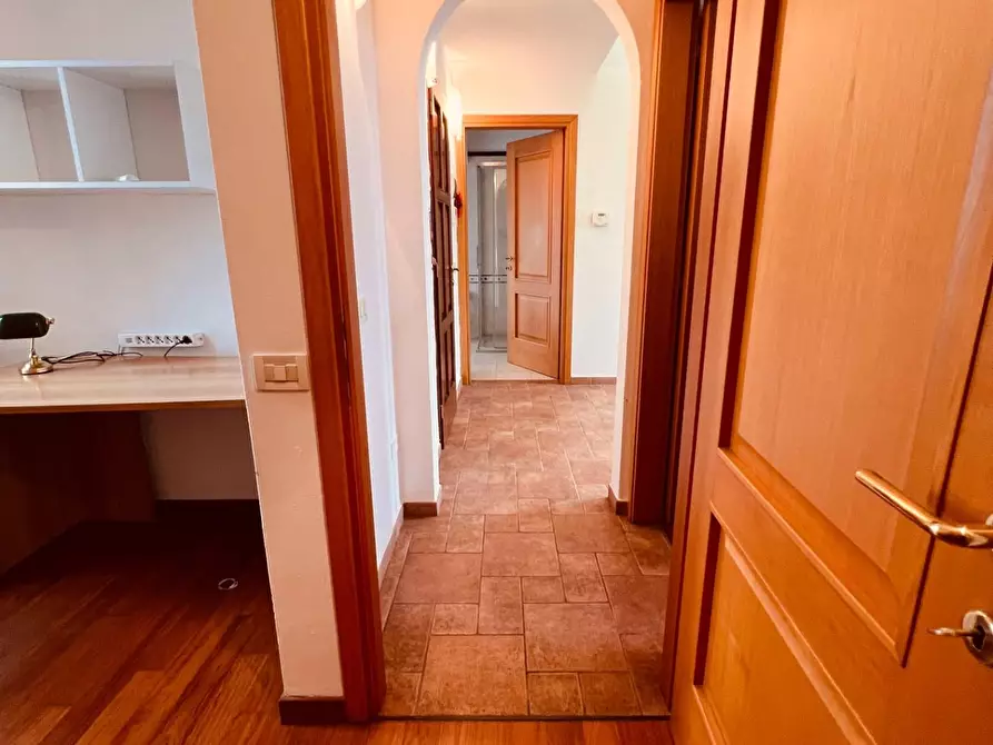 Immagine 17 di Appartamento in vendita  a Cecina