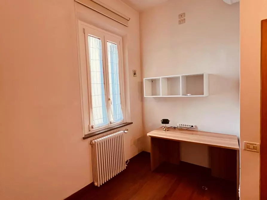 Immagine 16 di Appartamento in vendita  a Cecina