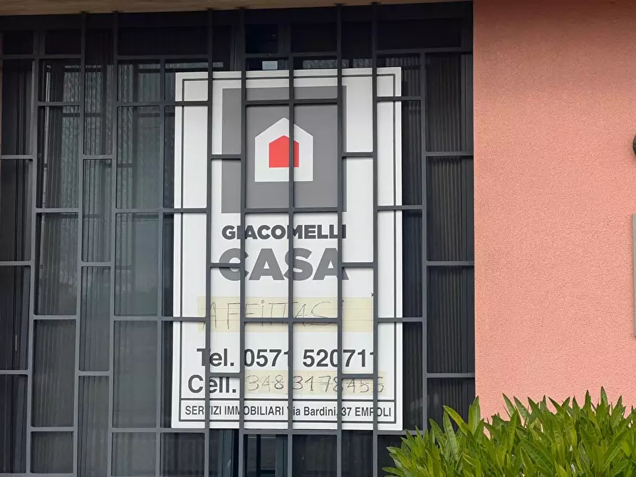 Immagine 17 di Ufficio in vendita  a Empoli