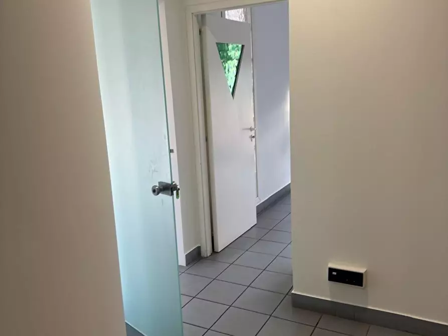 Immagine 13 di Ufficio in vendita  a Empoli