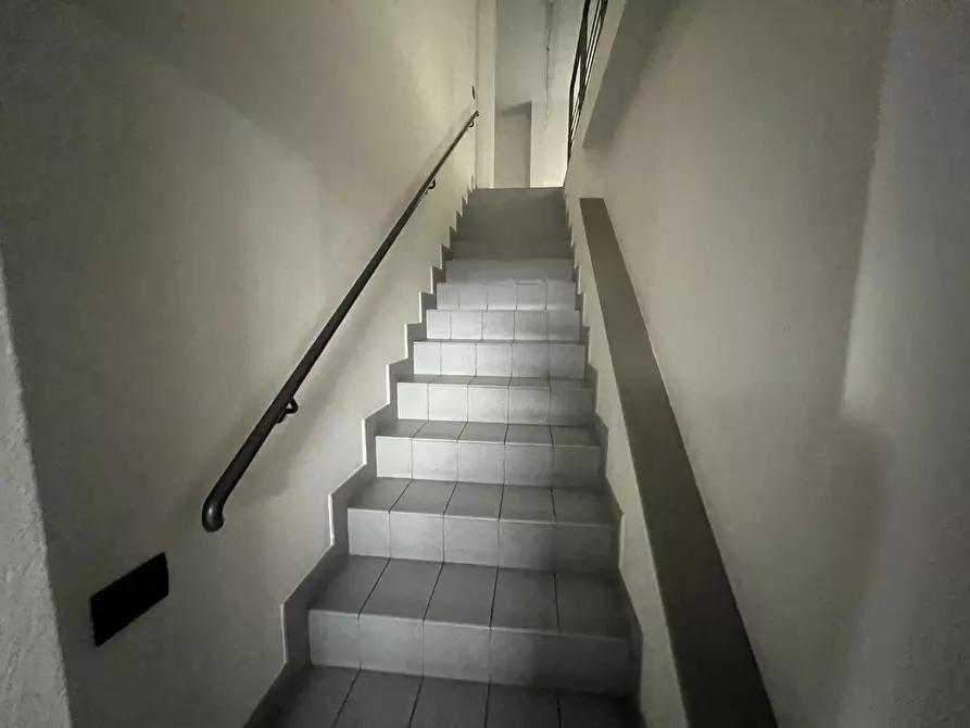 Immagine 15 di Ufficio in vendita  a Empoli