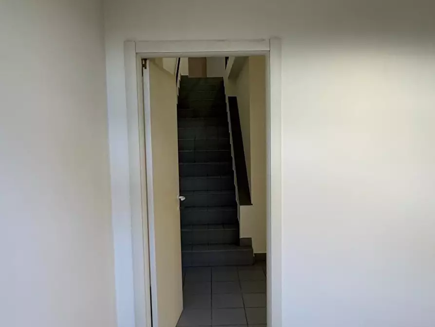Immagine 15 di Ufficio in vendita  a Empoli