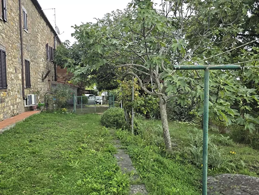 Immagine 10 di Casa semindipendente in vendita  a Casole D'elsa