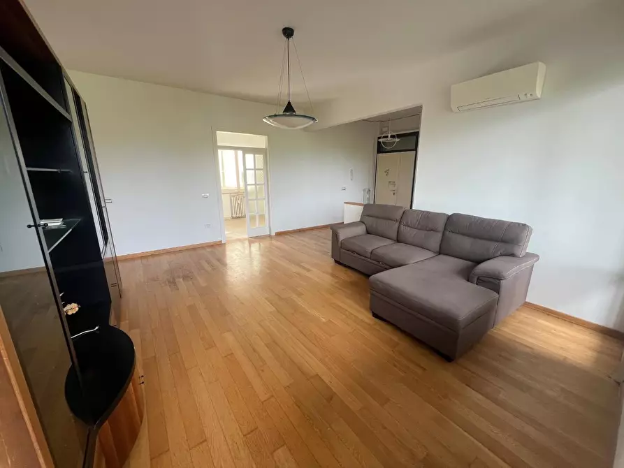 Immagine 2 di Appartamento in vendita  a Empoli