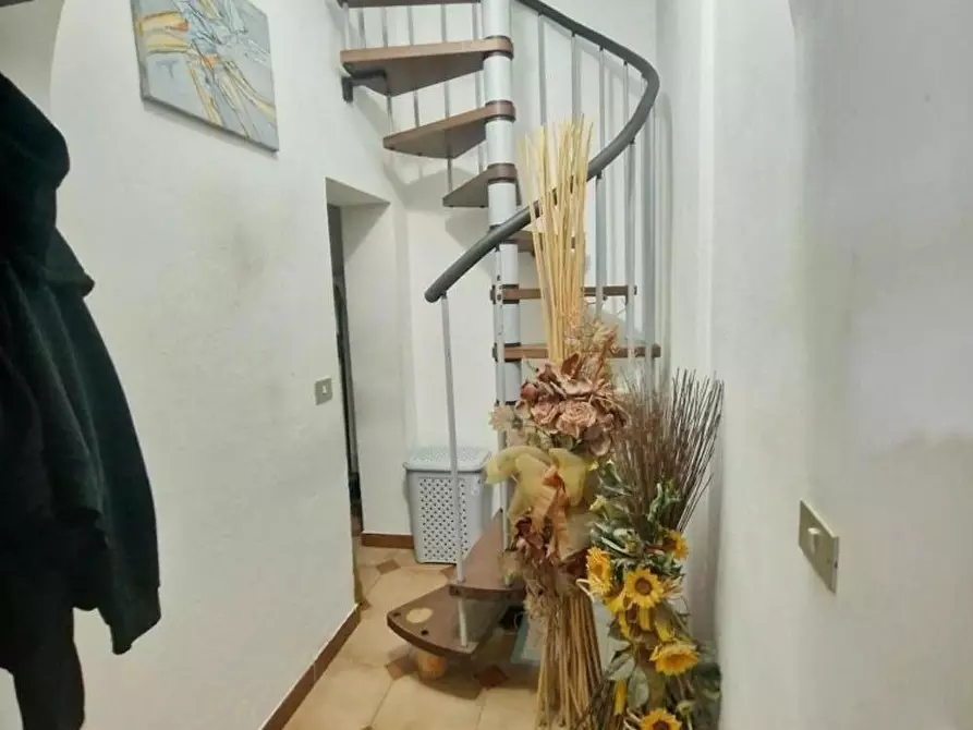 Immagine 13 di Porzione di casa in vendita  a Castelnuovo Magra