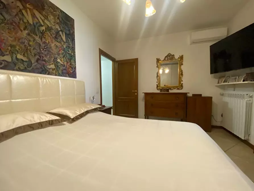 Immagine 19 di Appartamento in vendita  a Montelupo Fiorentino